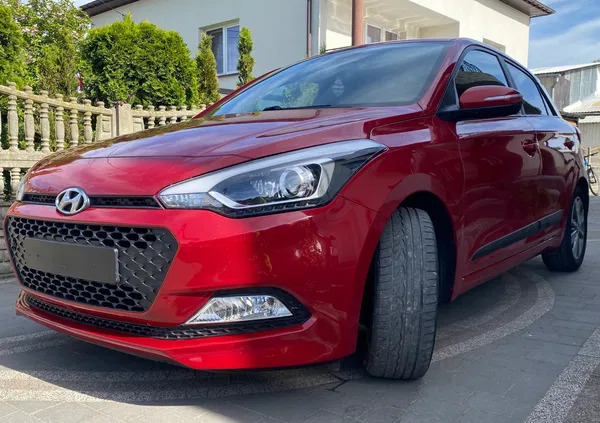 hyundai Hyundai i20 cena 37600 przebieg: 107000, rok produkcji 2016 z Dębica